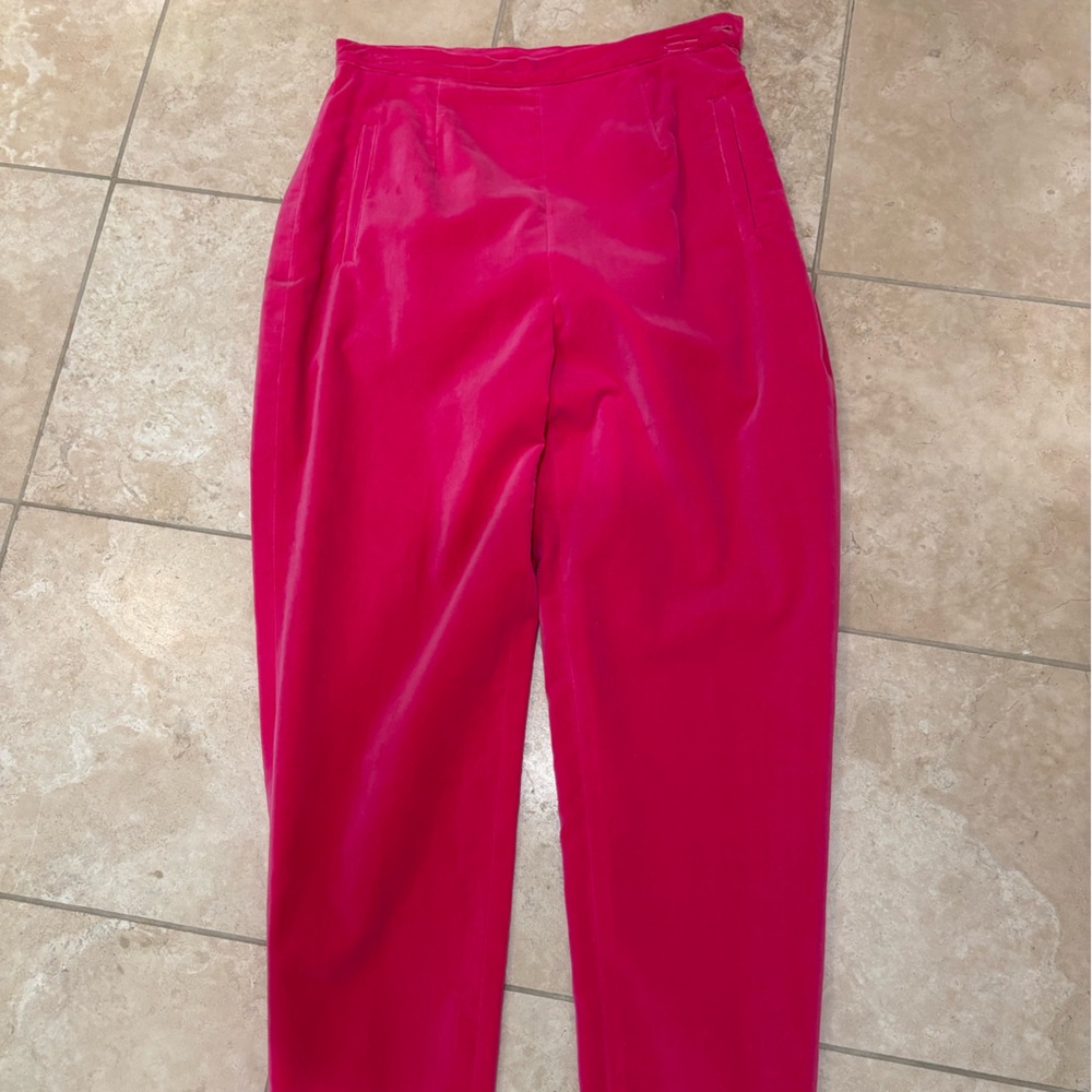 Fabulous, white label, Lilly Pulitzer hot pink, velvet trousers.